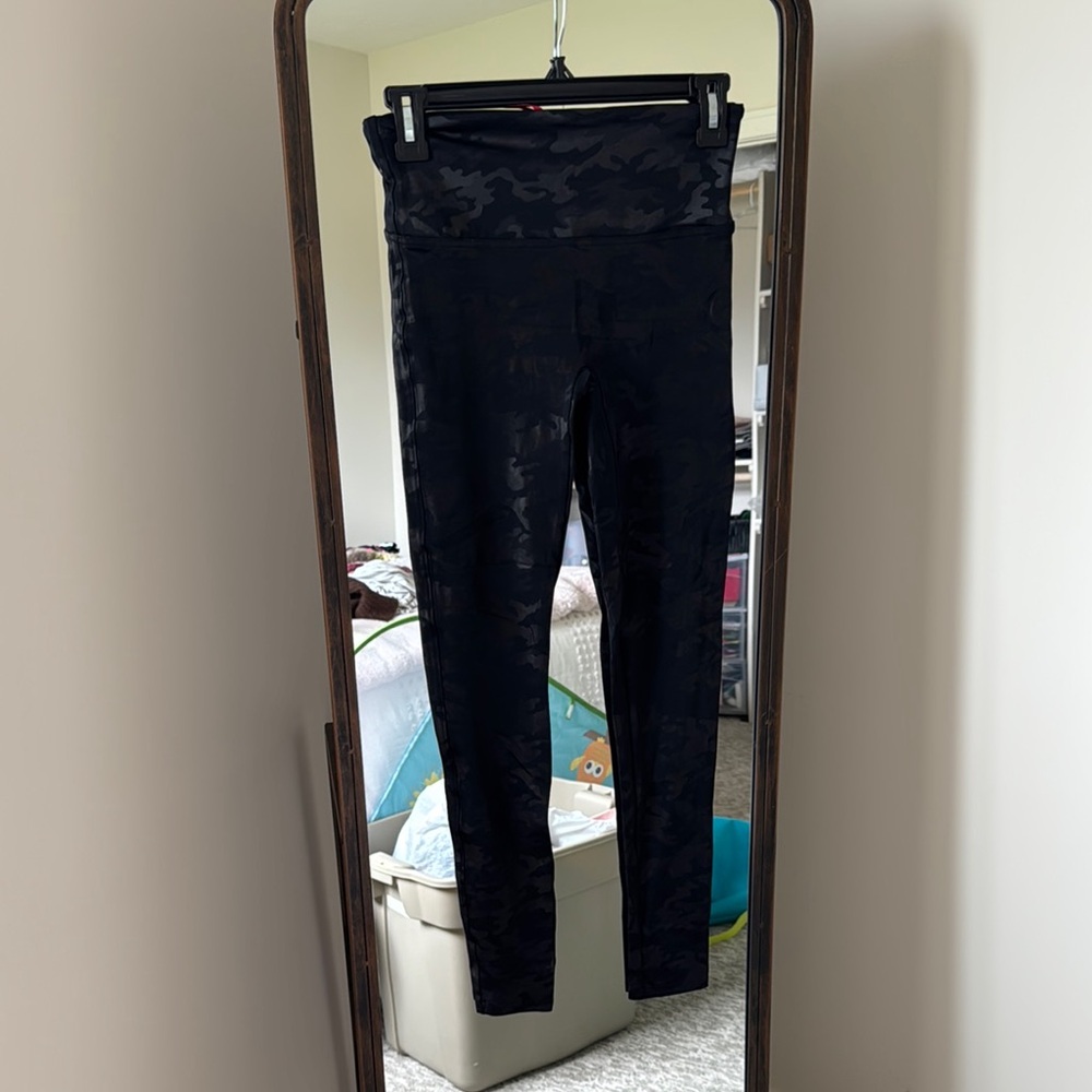 SPANX Black Camo Leggings